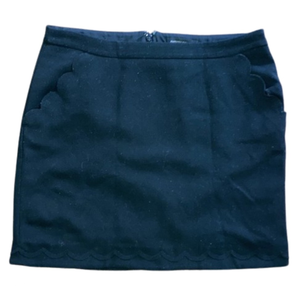 BANANA REPUBLIC Black SCALLOPED size 6 skirt MINI SKIRT Womens lined